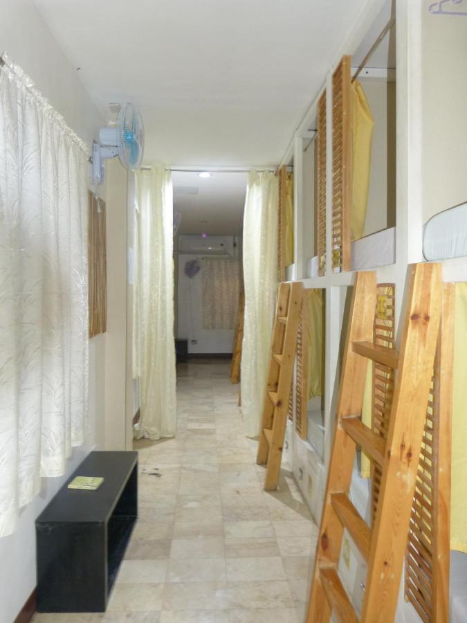 His Capsule Hostel تاكلوبان المظهر الخارجي الصورة